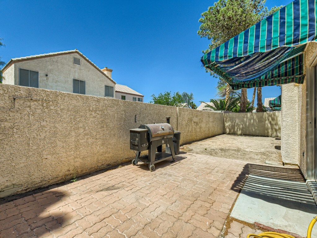 Building Photo - 5717 Cliff Point Ct
