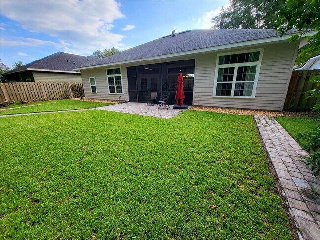 Building Photo - 929 SW 83rd Terrace