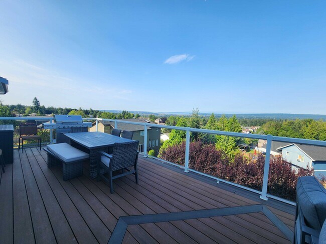 Building Photo - 7904 80th Ave NE