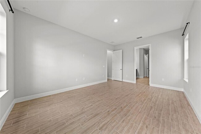 Building Photo - 10657 Marconi Ave
