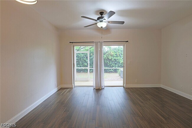 Building Photo - 8291 Pacific Beach Dr