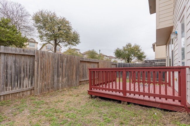 Building Photo - 21727 Andrews Garden