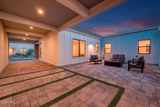 Building Photo - 9407 S 13th Way