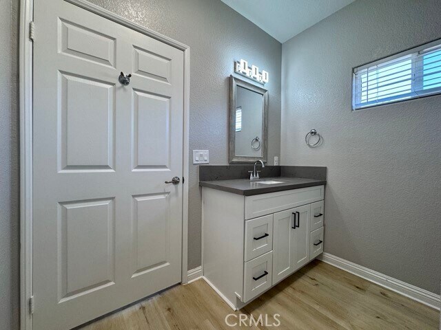 Building Photo - 41410 Juniper St