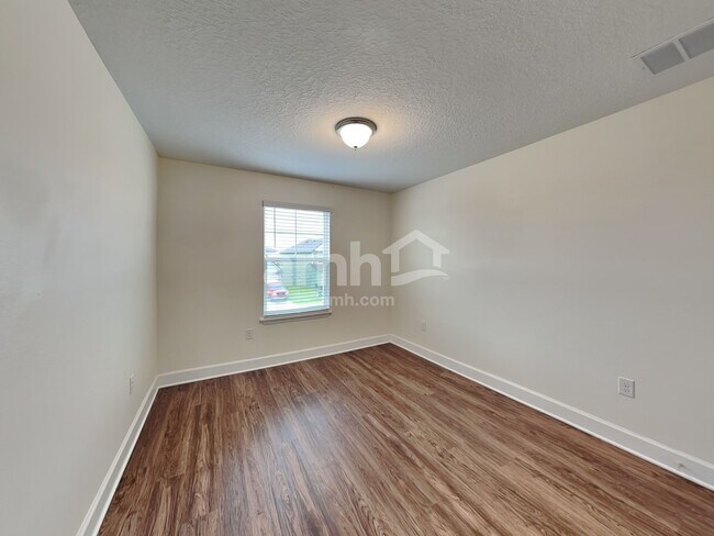 Building Photo - 4647 Reisswood Loop