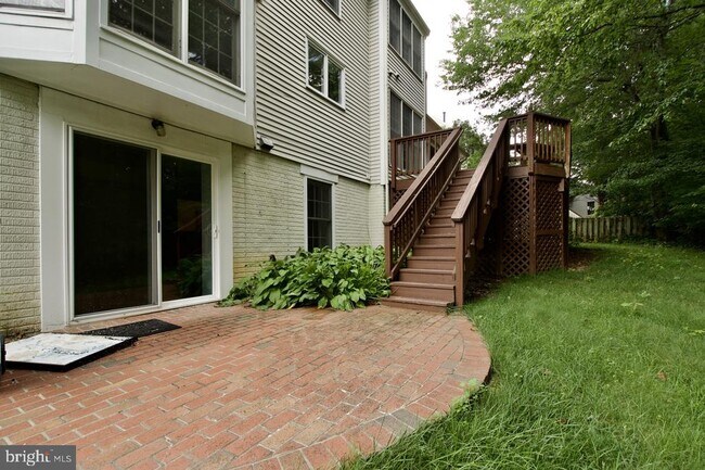 Building Photo - 8614 Oak Chase Cir