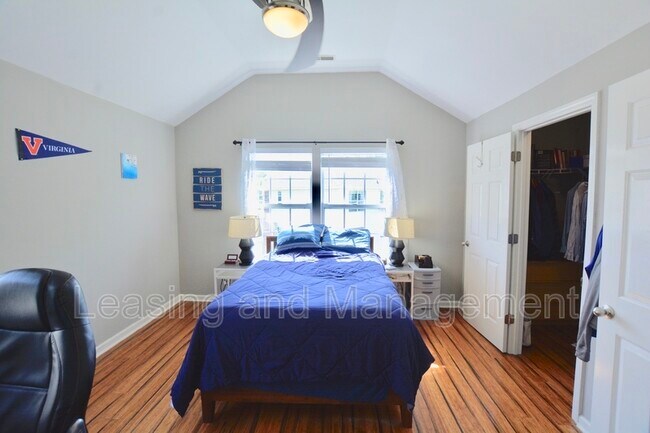 Building Photo - 813 Harbor Pl Dr