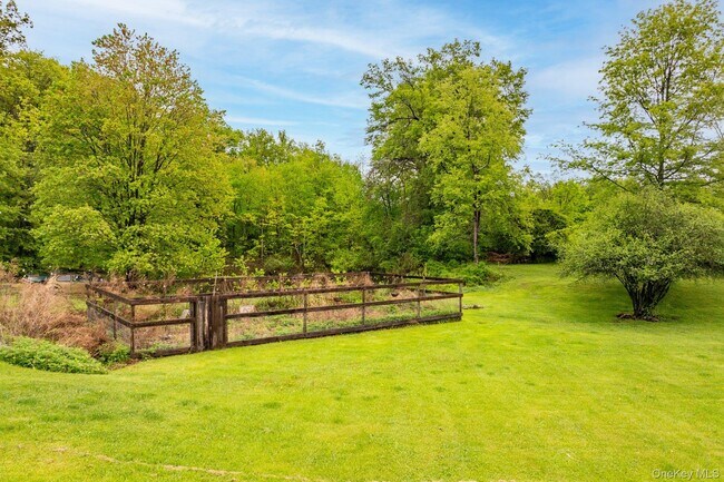 Building Photo - 831 County Rte 12