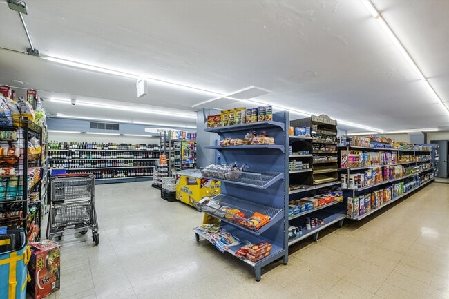 Building Photo - 3600 N Lake Shore Dr