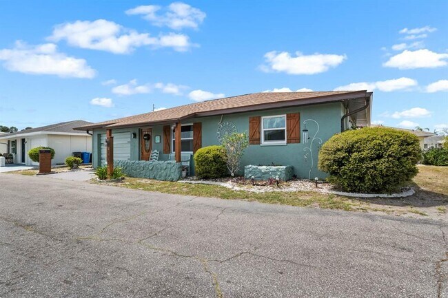 Building Photo - 706 W Brockton Pl