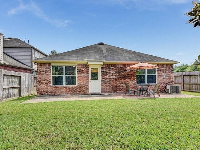 Building Photo - 5803 Kenwood