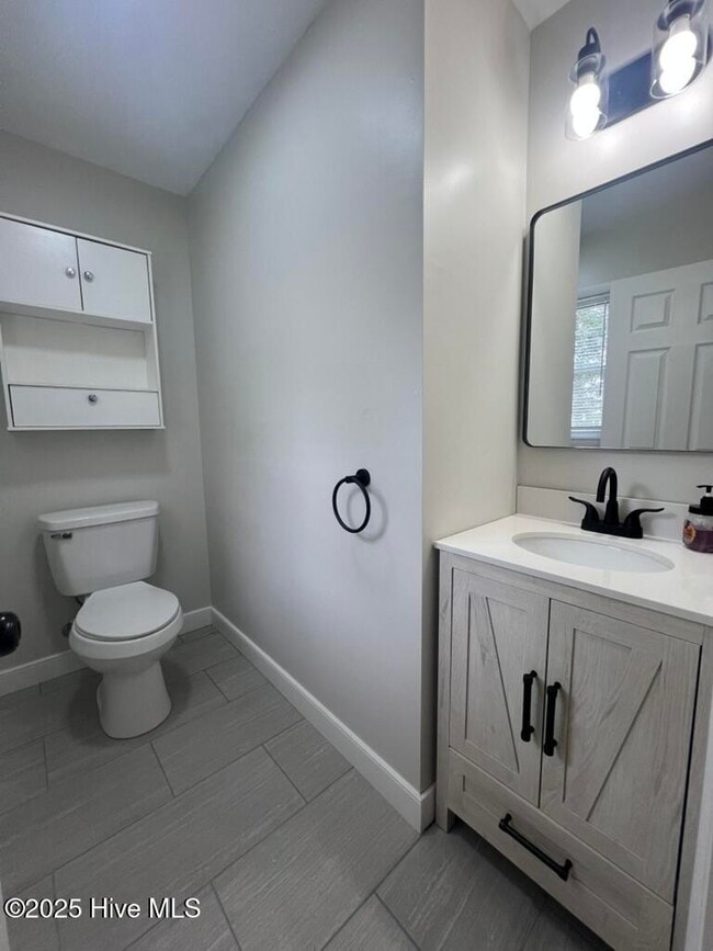 Building Photo - 10501 NC-211