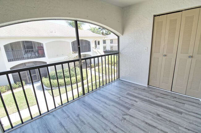 Building Photo - New Remodel! Gorgeous 2 Bedroom Condo! Amazing Location!