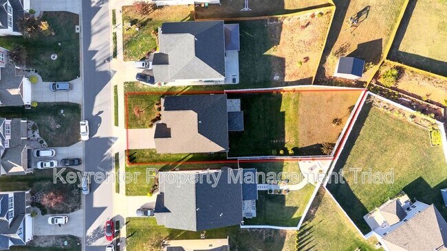 Building Photo - 5470 Noble View Dr