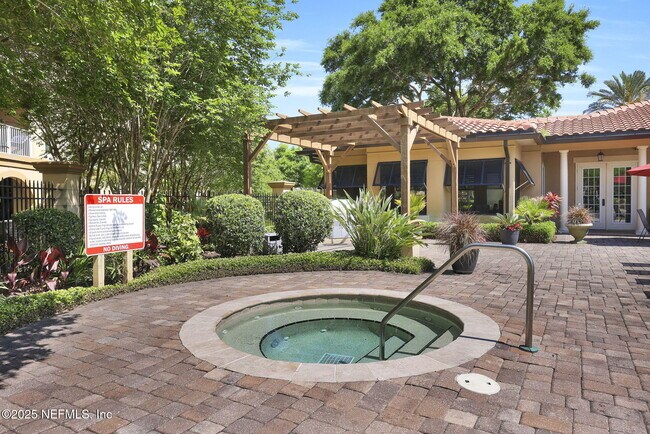 Building Photo - 4300 S Beach Pkwy