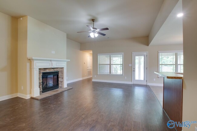 Building Photo - 368 Harbor Glen Dr SW