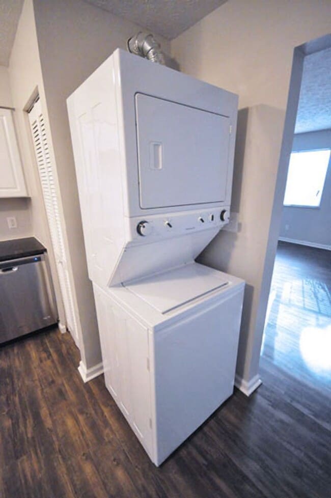 Building Photo - 1332 Courtland Ave