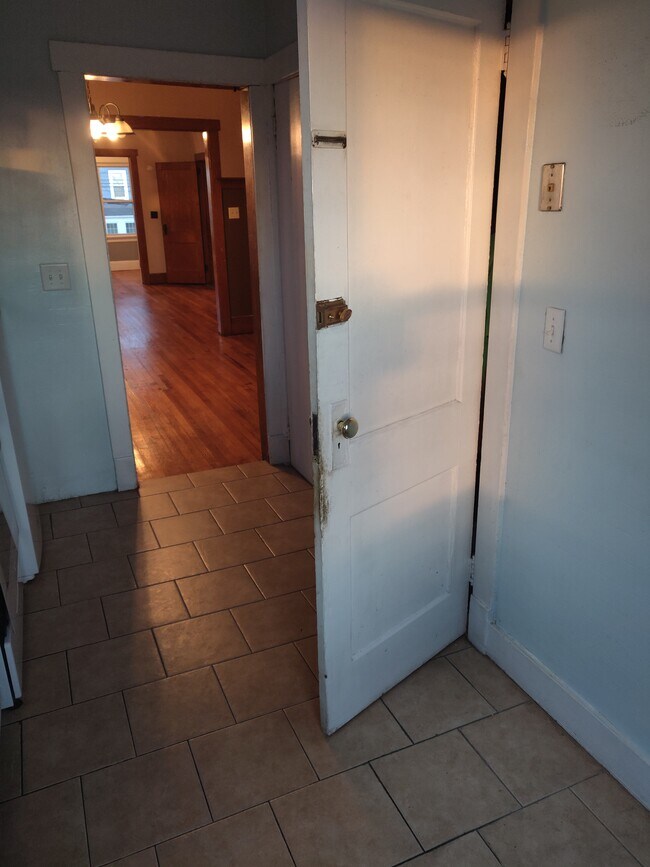 Building Photo - 308 Hoboken Rd