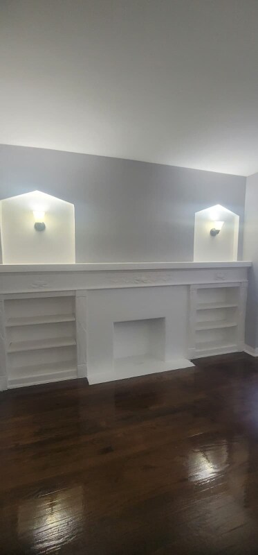 Building Photo - 8043 S Maryland Ave