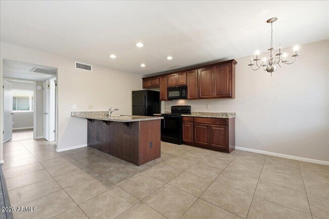 Building Photo - 1241 N Granite Reef Rd