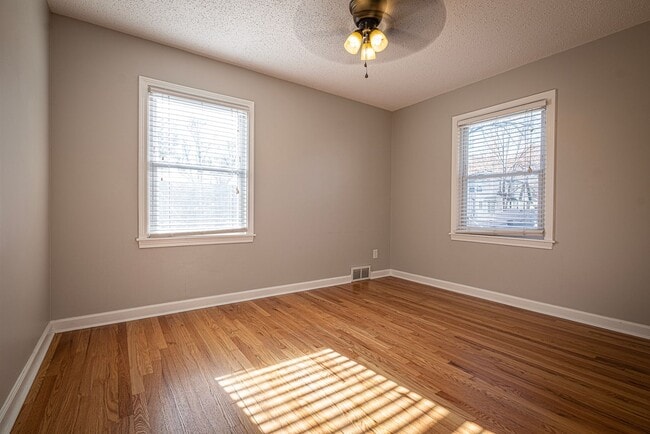 Building Photo - RockhillR6518