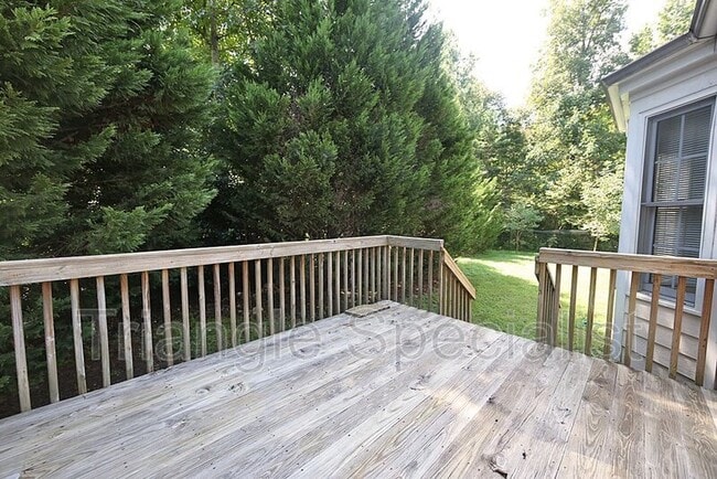 Building Photo - 6004 Sweden Dr