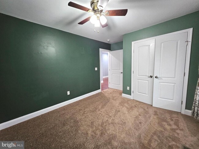 Building Photo - 5 Harcourt Dr