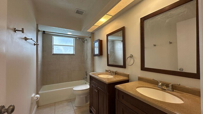 Building Photo - 935 Shriver Cir