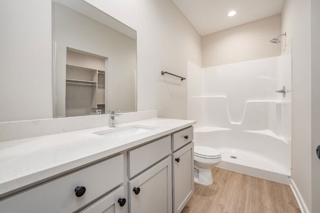 Building Photo - 1902 Cody Ln