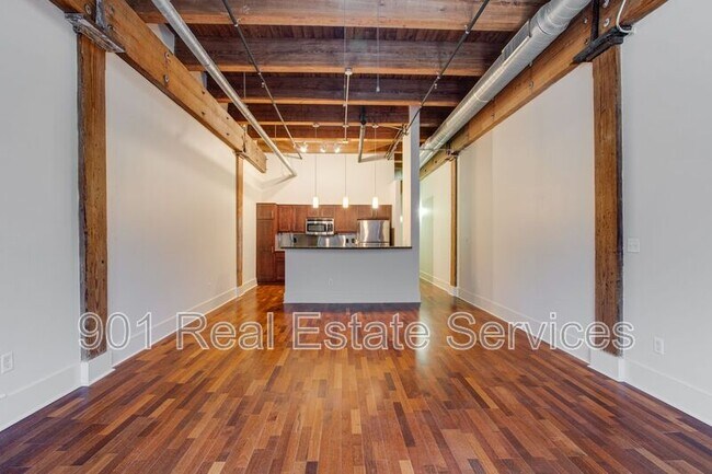 Building Photo - 420 S Front St