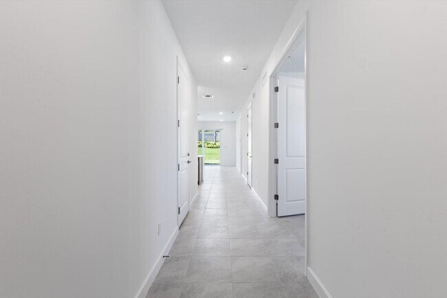 Building Photo - 6435 Seabright Ter