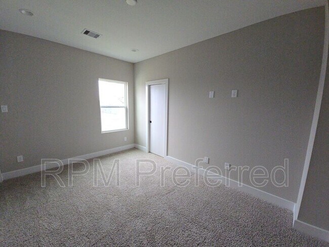 Building Photo - 3206 Bostic St