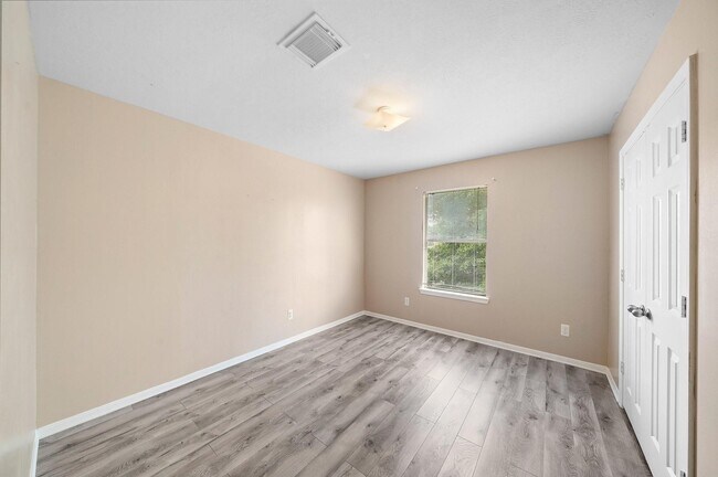 Building Photo - 6503 Holly Cove Ln