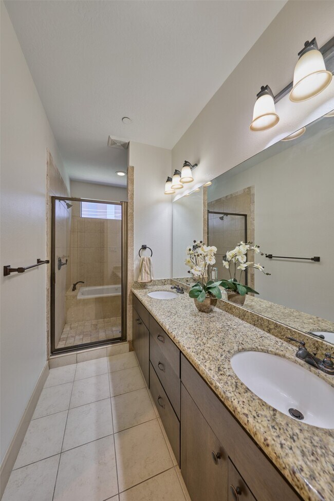 Building Photo - 2422 Navigation Blvd