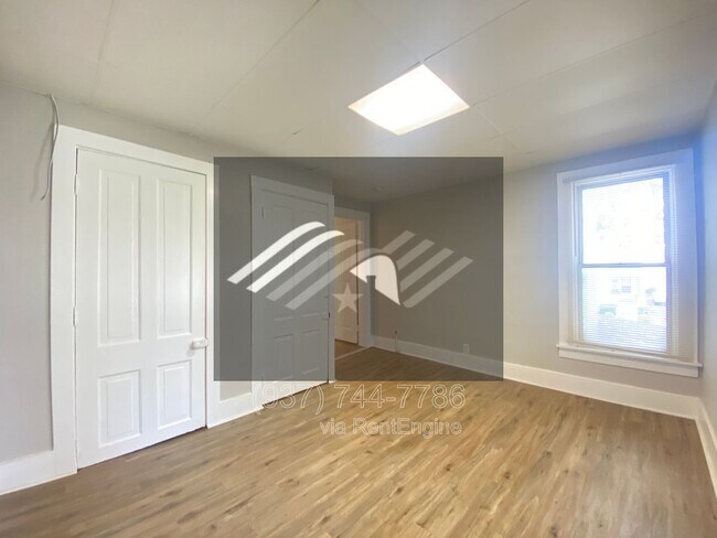 Building Photo - 323 Harrison St