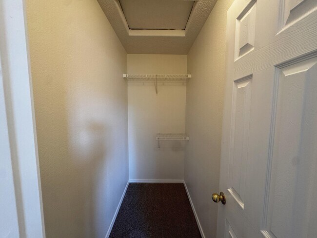 Building Photo - 8300 Bluffs Edge Pl NW