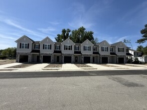 Building Photo - 504 S Ryals St