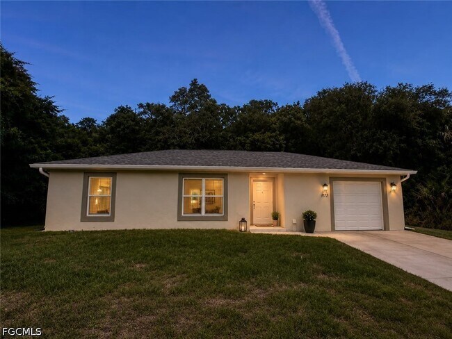 Building Photo - 1173 E Benbow Cir