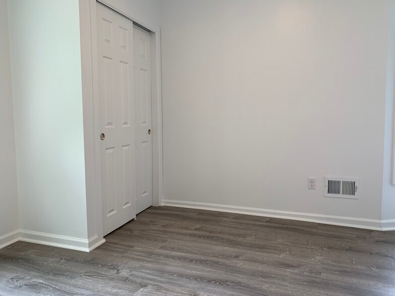Building Photo - 534 Marie Avenue