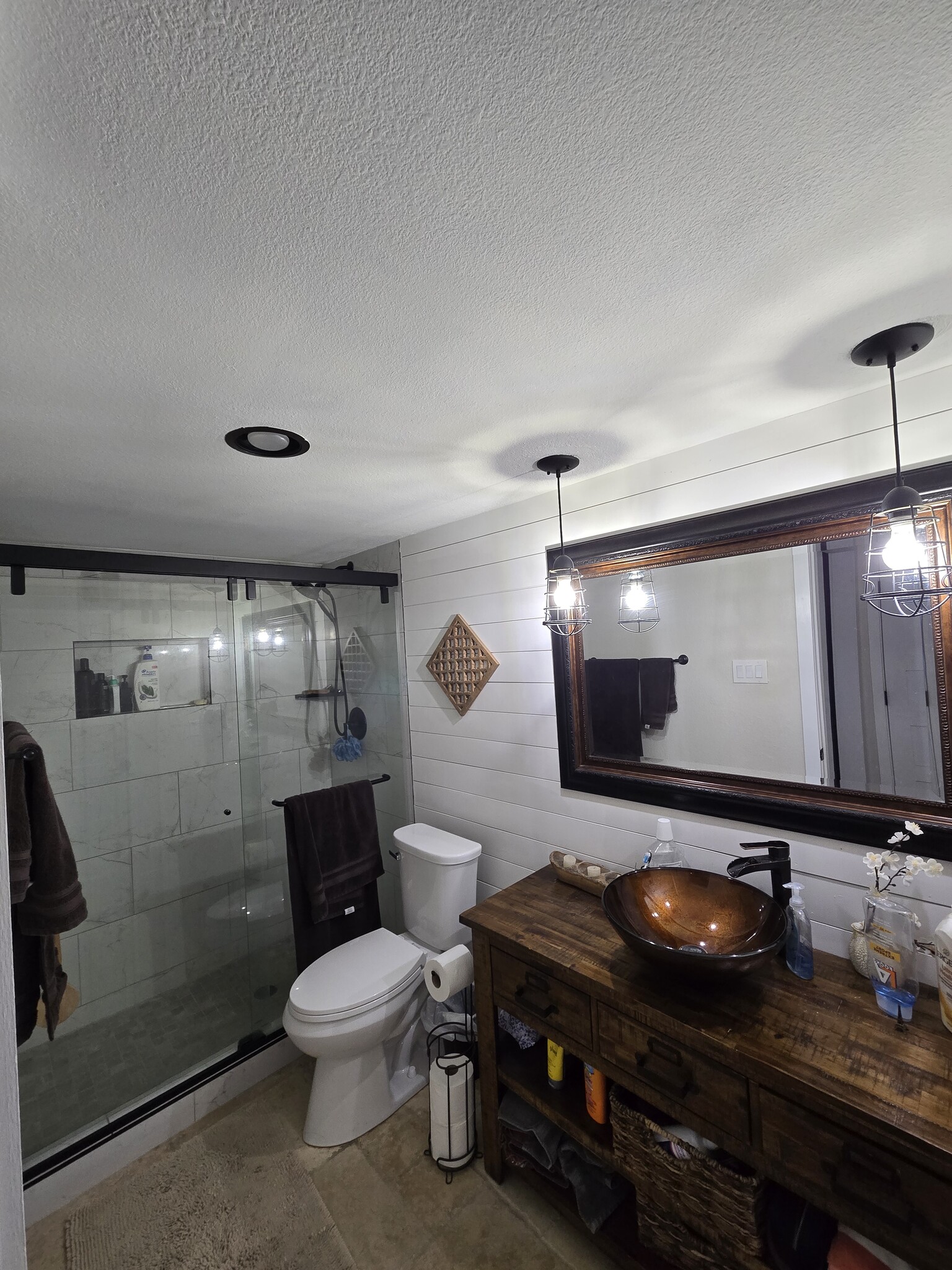 Building Photo - 7401 Sordello Dr