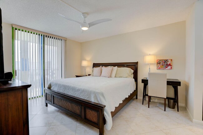 Building Photo - 400 Ocean Trail Way