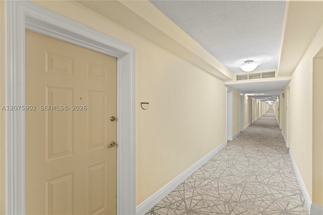 Building Photo - 2501 S Ocean Dr