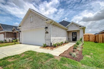 Building Photo - 31322 Spotted Saddle Hollow