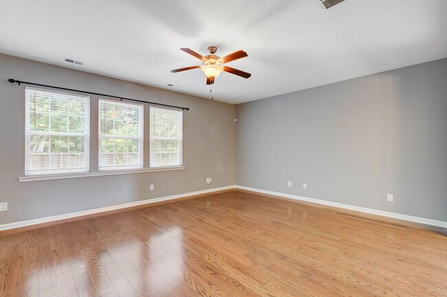 Building Photo - 9725 Black Willow Ln
