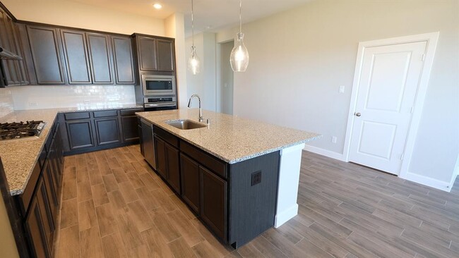 Building Photo - 302 Pure Parsley Path