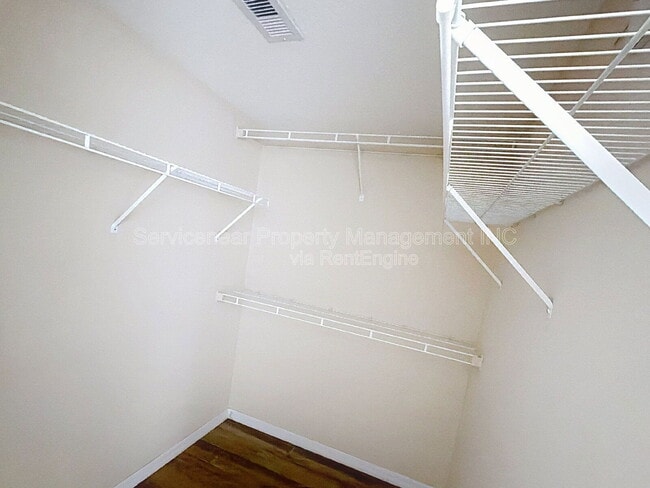 Building Photo - 2500 Trapside Ct