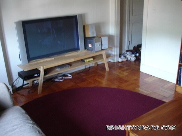 Building Photo - 6 Beechcroft St