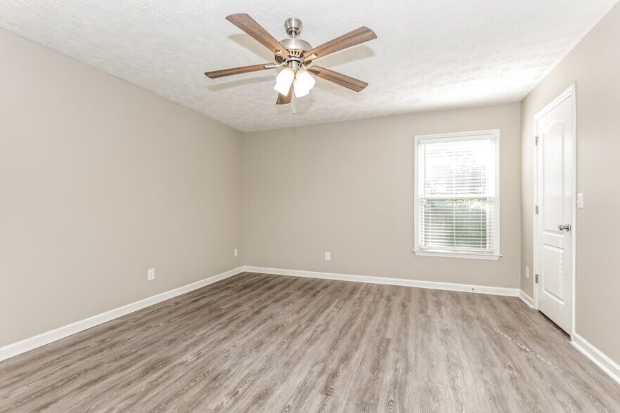 Building Photo - 109 St Michaels Ln