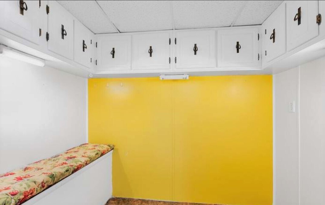 Storage/Office - 68 Park Vallei Ln
