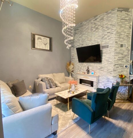 Building Photo - 4863 Via Palm Lakes